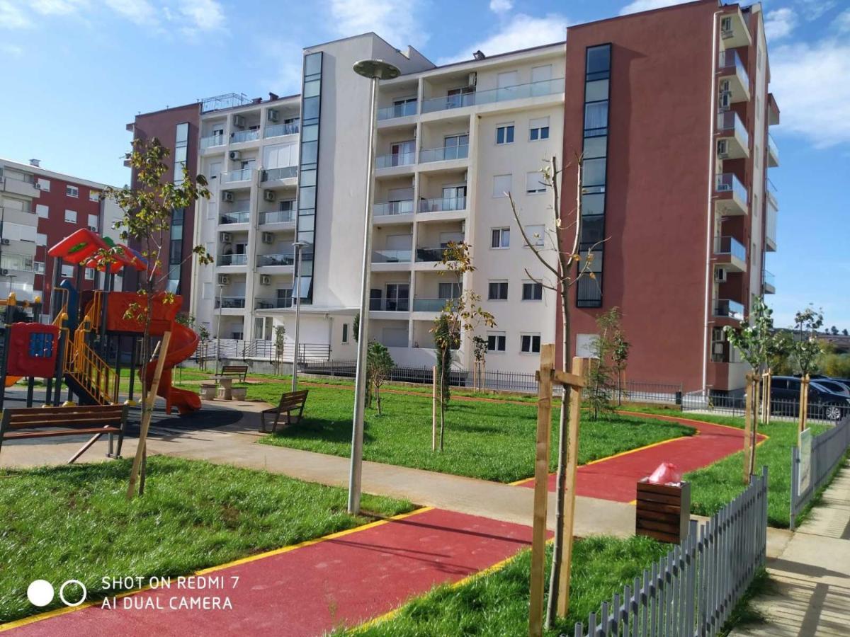 Aga Apartman Ποντγορίτσα Εξωτερικό φωτογραφία