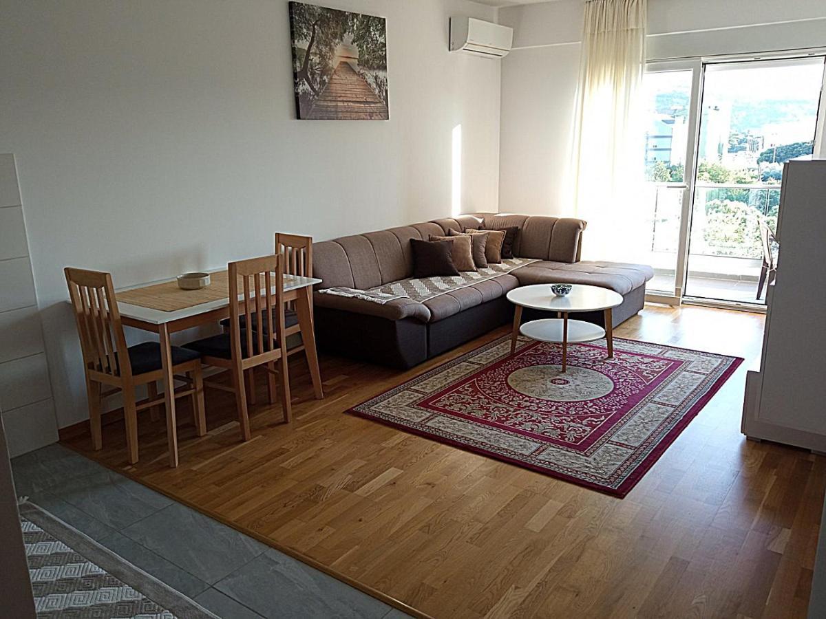 Aga Apartman Ποντγορίτσα Εξωτερικό φωτογραφία
